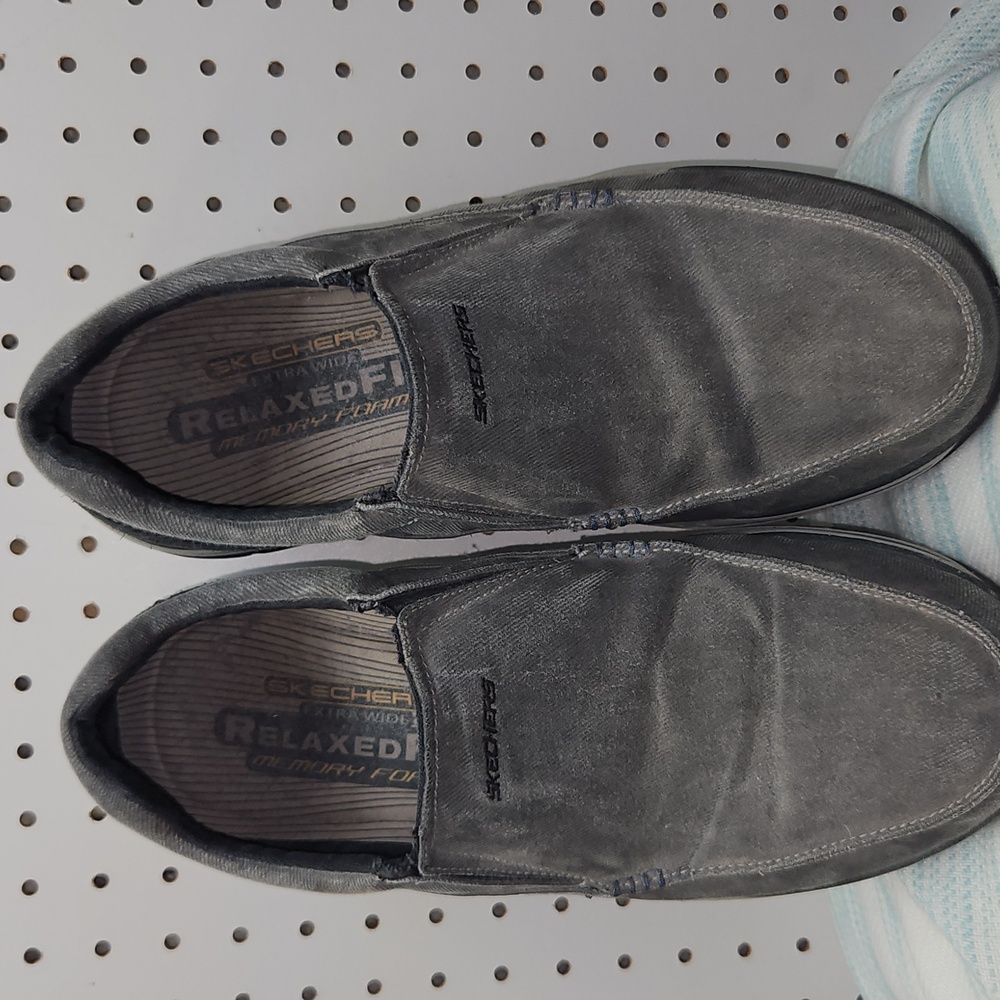 Skechers Mens Relaxed Fit Memory Foam Slip-On Shoes SZ 13